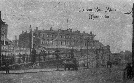 London Road Station, Manchester, c.1910 from English Photographer
