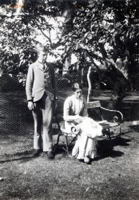 Adrian and Virginia Stephen, 1900 (b/w photo) 