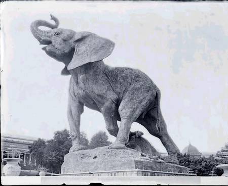Young Elephant Caught in a Trap (1878) by Emmanuel Fremiet (1824-1910) in front of the Trocadero Pal from Adolphe Giraudon