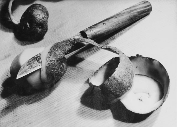 Kartoffel mit Messer from Aenne Biermann