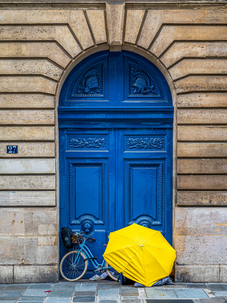 Blue Door, Yellow Umbrella from Amro