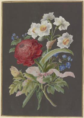 Blumengebinde mit roter Ranunkel (Ranunculus), weißer Tazette (Narcissus tazetta) und blauer Blume (