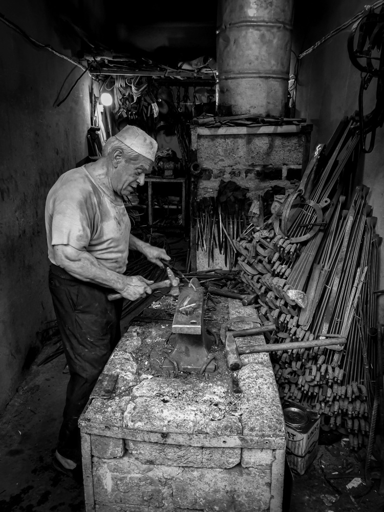 Traditional blacksmith from Bashar Alsofey