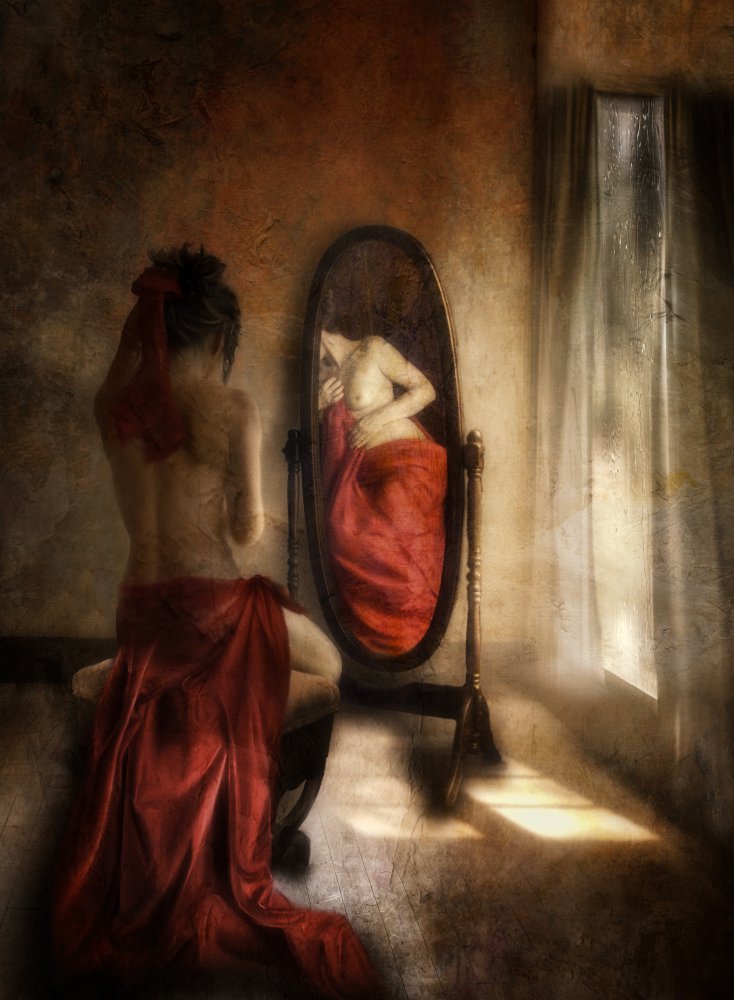 She may be the mirror of my dreams... from Charlaine Gerber