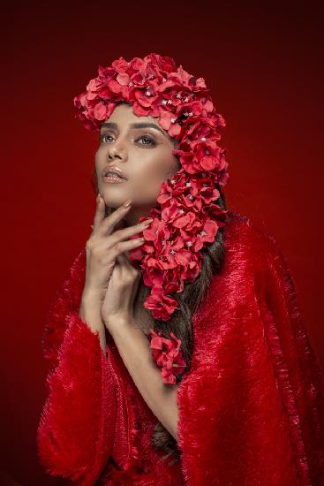 RED FLOWER LADY