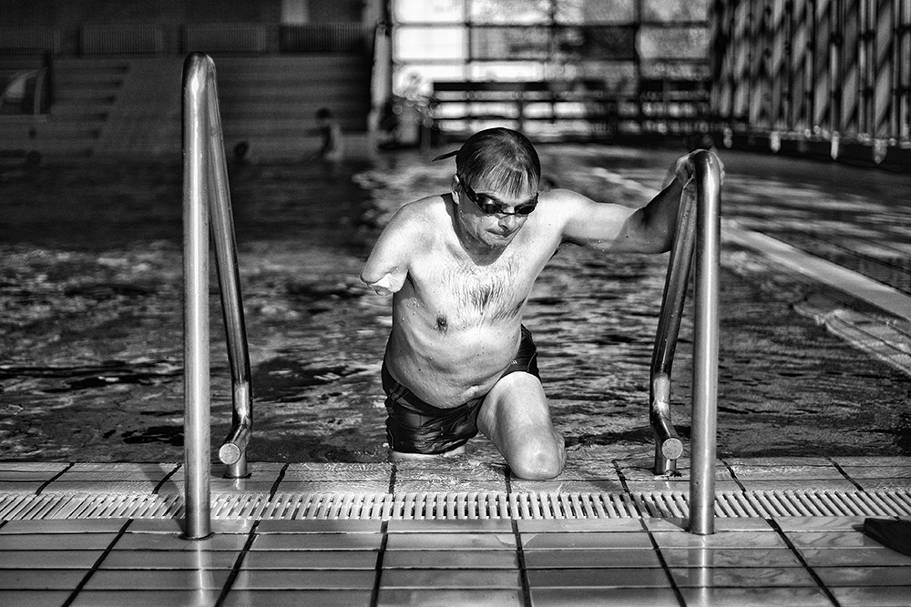 Swimming from Dejan Miloradov