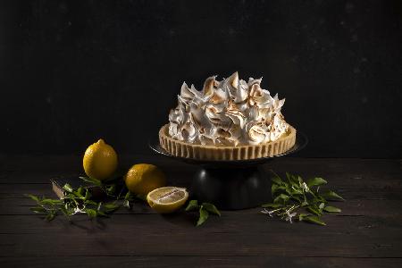 Is there too much meringue on the lemon cake?