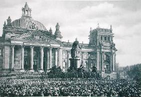 Philipp Scheidemann (1865-1939) gives an address from the Reichstag announcing the creation of a new