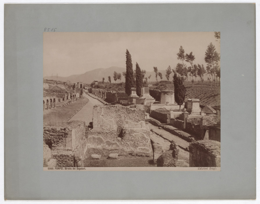 Pompeii: Sepulchre Road, No. 5066 from Giacomo Brogi