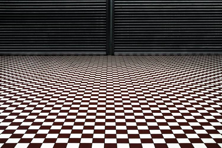 the hypnotic floor from Gilbert Claes