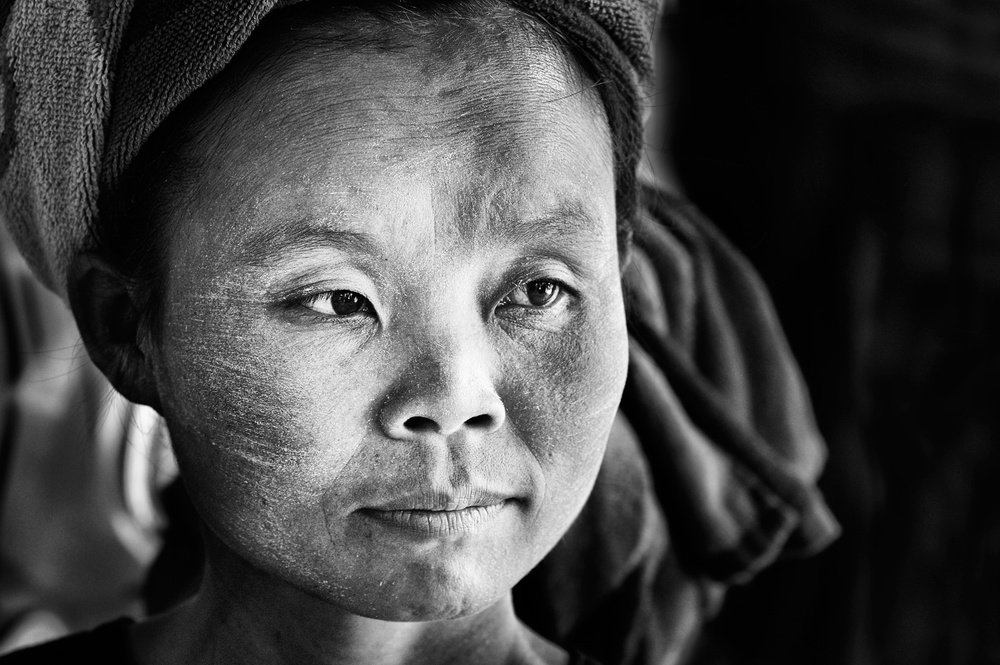 Shan woman, Inle lake from Giovanni Cavalli