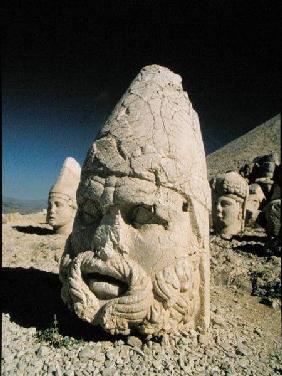 Head of Zeus-Oromandes (photo)