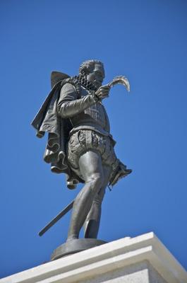 cervantes statue from Iñigo Quintanilla