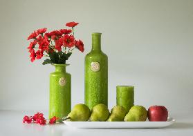 Red and Green with Apple and Pears