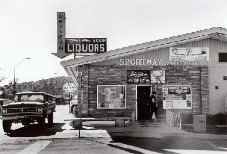 Gun and Liquors, Arizona