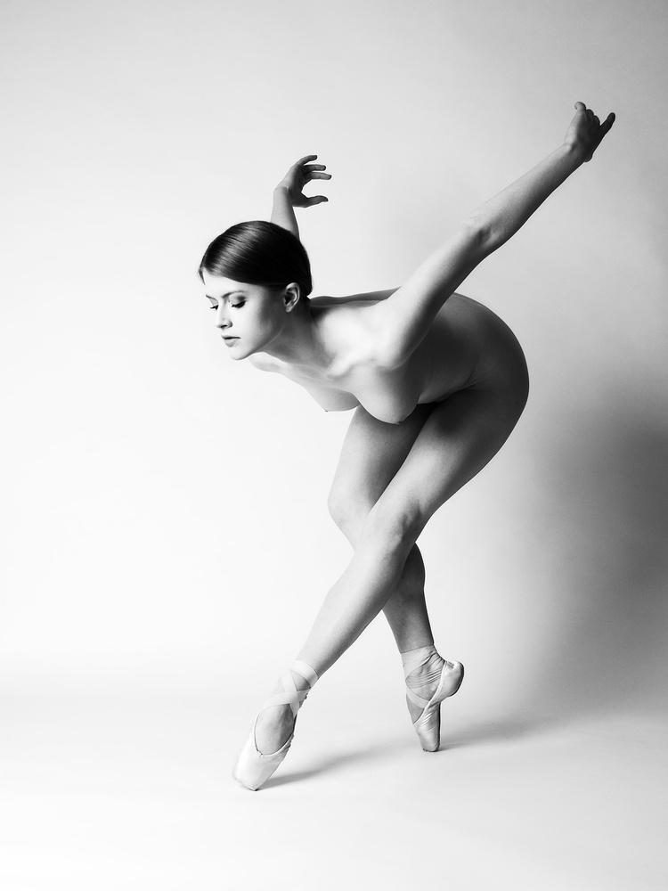 Nude Ballet from Jan Lykke