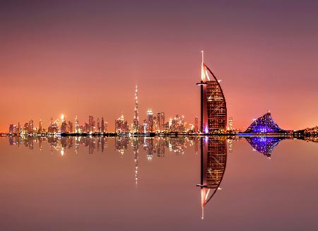 Night color of Dubai