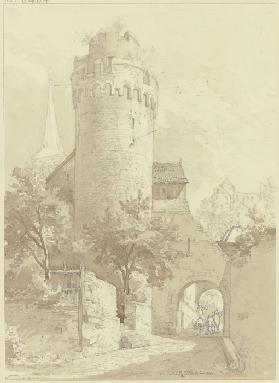 Roter Turm mit Faultor in Wertheim, links der Turm der Stiftskirche St. Marien, rechts im Hintergrun