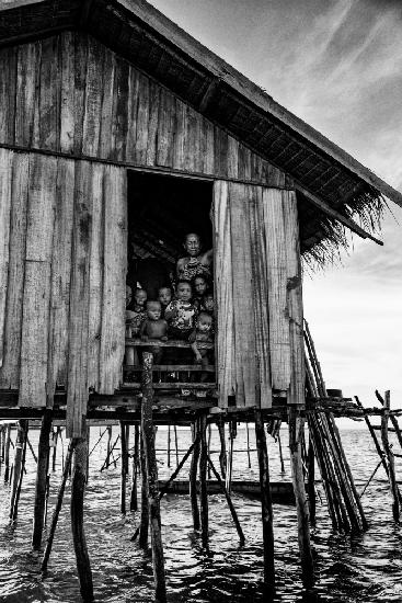 Under the same roof- lifestyles of the sea gipsy peoples