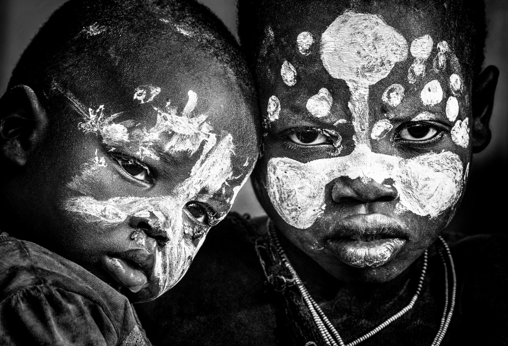 Surmi tribe siblings - Ethiopia from Joxe Inazio Kuesta Garmendia