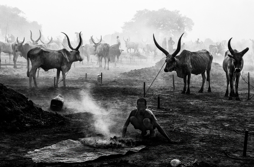 In a mundari cattle camp - South Sudan from Joxe Inazio Kuesta Garmendia