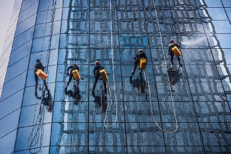 Acrobatic cleaners