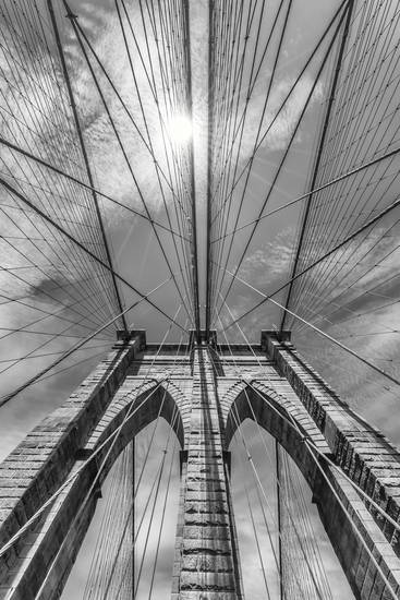NEW YORK CITY Brooklyn Bridge in Detail | Monochrom