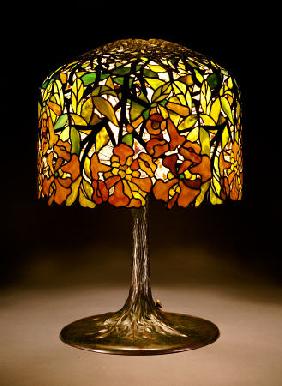 A ''Trumpet Creeper'' Leaded Glass And Bronze Table Lamp