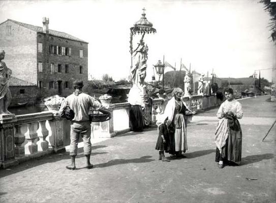 Beggars and Peasants, Chioggia (b/w photo) from 