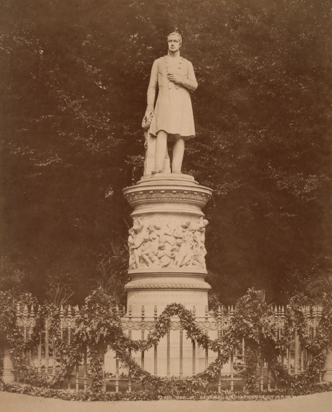 Friedr.Wilh.III.-Denkmal im Tiergarten from 