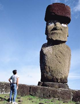 Monolithic Statue on Ahu Ko Te Riku, c.1000-1600 (photo) 