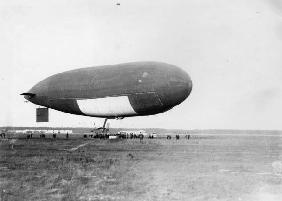 Parseval 6 / Airfield Johannisthal /1910