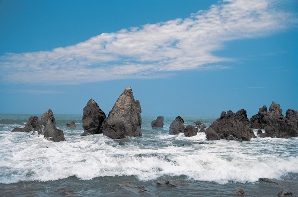 Rocks in sea, Near Bagha (photo)  from 