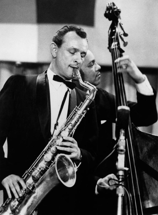 saxophone player Jimmy Giuffre at International Jazz Festival from 