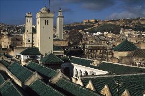 View of the mosque and the roofs (photo) 