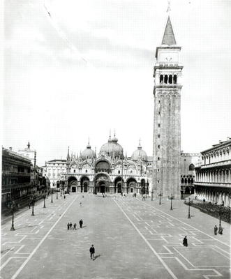View of Piazza S. Marco (b/w photo) 1880-1920 from 