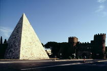 View of the pyramid, Roman, 3rd century AD (photo)
