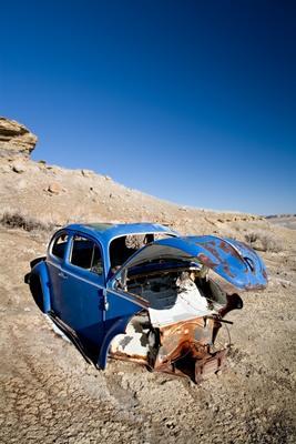 abandoned blue car