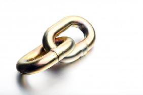 chain link high-key