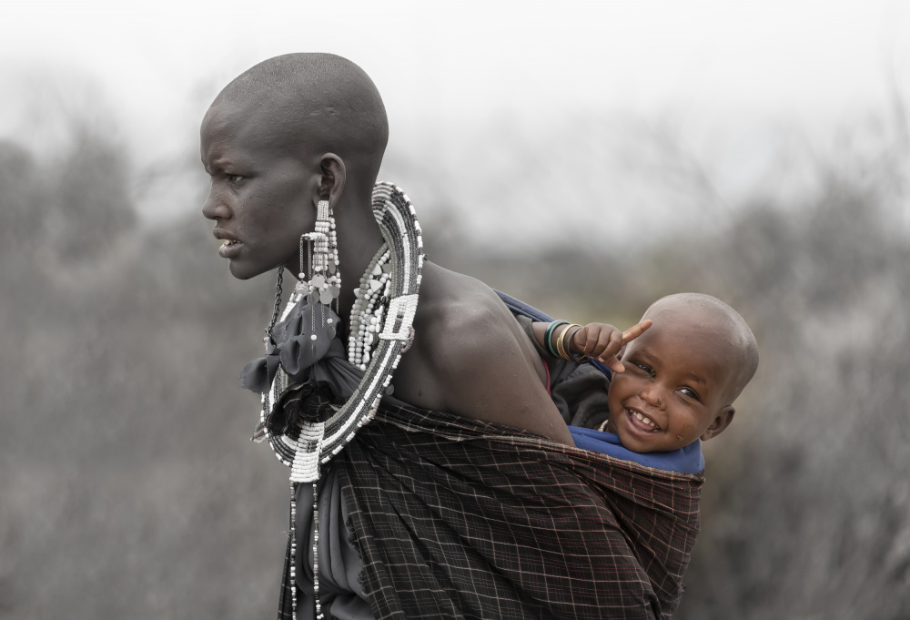 Maasai Mother and Son from Yuzheng Ren
